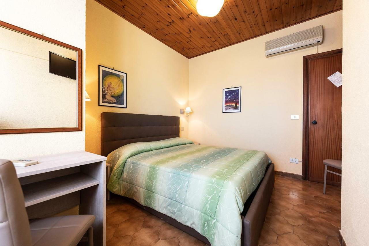 Hotel Aurelia Tarquinia Exterior photo